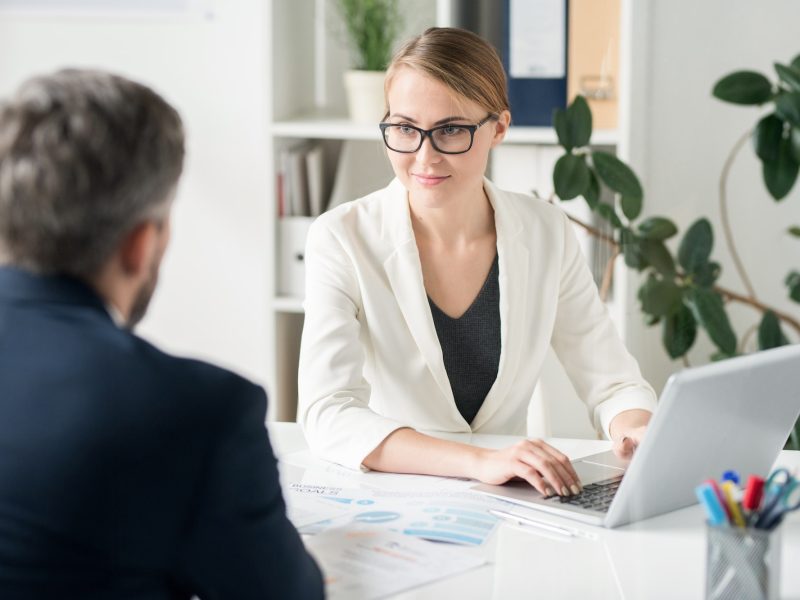 content-attractive-female-business-consultant-working-with-clien.jpg content-attractive-female-business-consultant-working-with-clien.jpg
